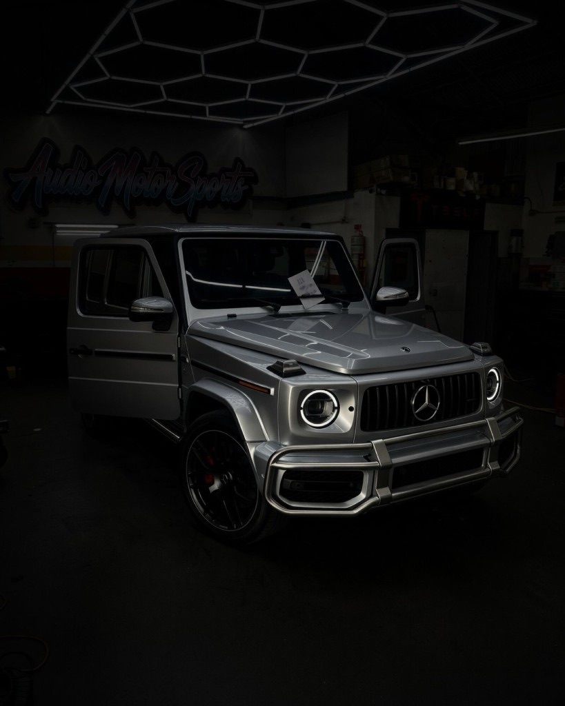 Window tint on this Mercedes-Benz G-Wagon — 3M